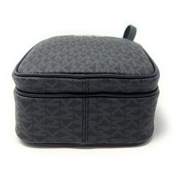 Michael Kors Jet Set Travel Flight Crossbody - Picture 11 of 16